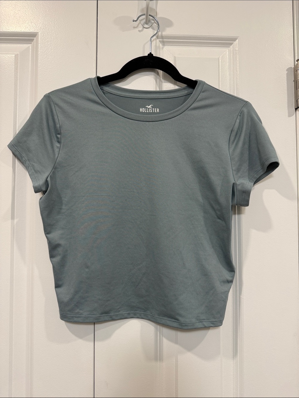 Hollister Short Sleeve Crewneck Tee in Muted Slate Blue-Green